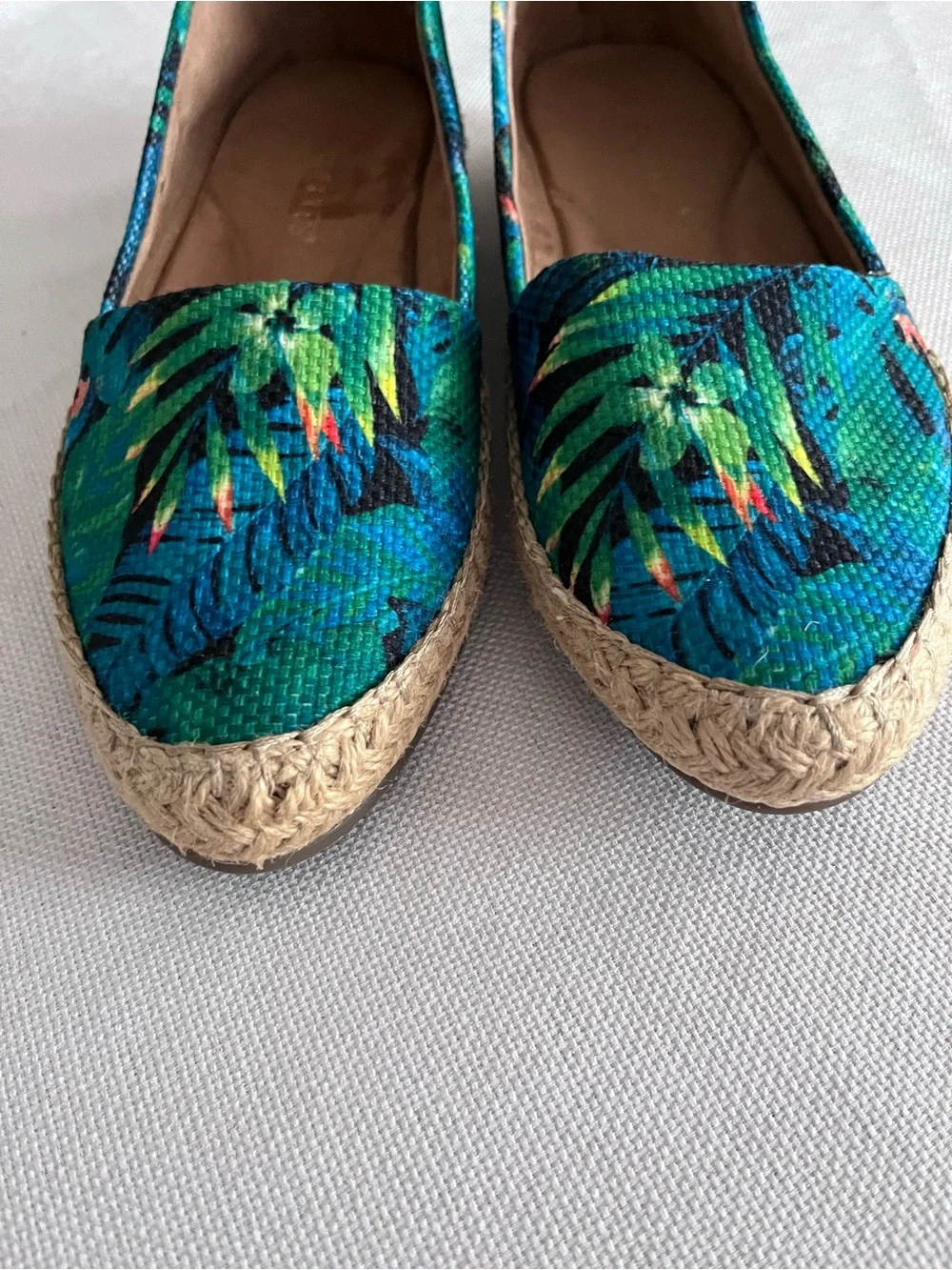 AEROSOLES slip espadrille